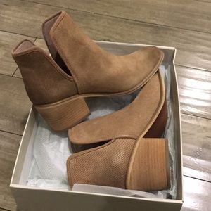 Brass Plum Taupe Suede Booties Size 7